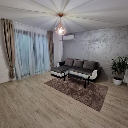 Dreams Escape Apartment Craiova Exterior foto